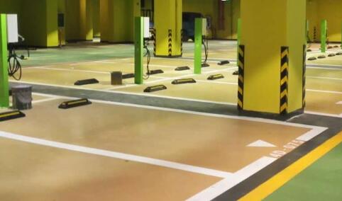 廠區側方位停車位與市政車位劃線要求及規范的不同？